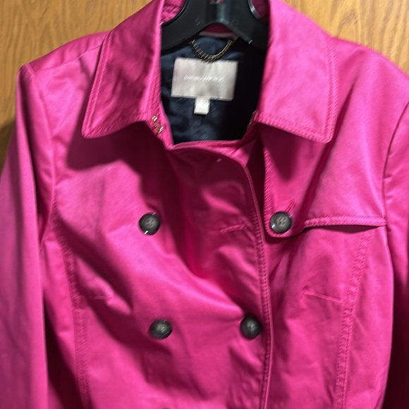 B.R. Lg - Picture 2 of 4